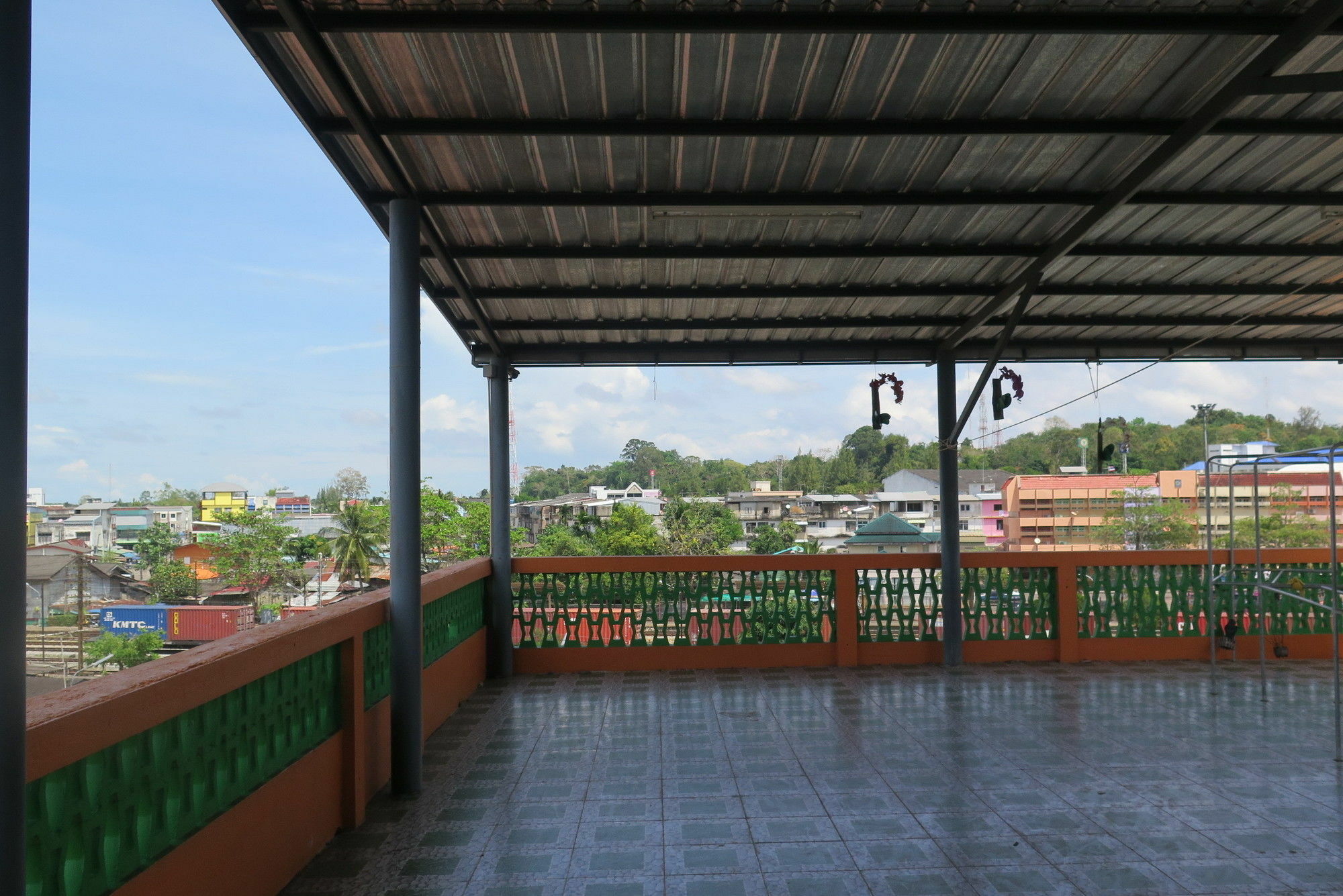 Nadpob Mansion Otel Surat Thani Dış mekan fotoğraf