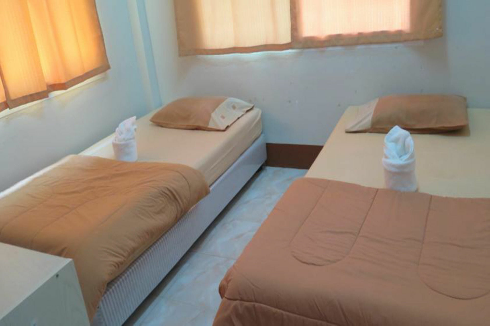 Nadpob Mansion Otel Surat Thani Dış mekan fotoğraf